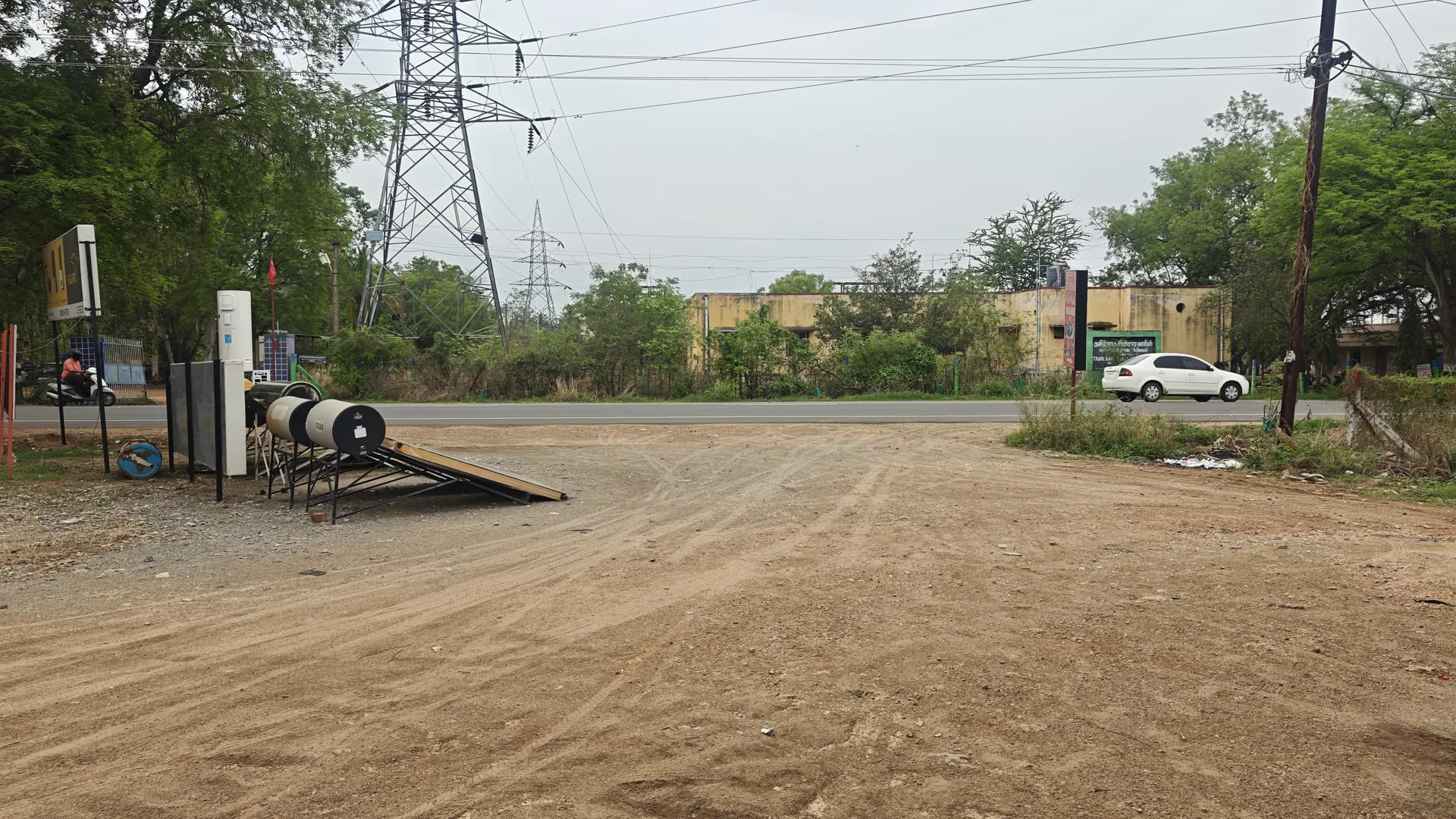 Solar shop front Kariyampalayam Tiruppur road Coimbatore — Arun Hitech Kariyampalayam Coimbatore 641653